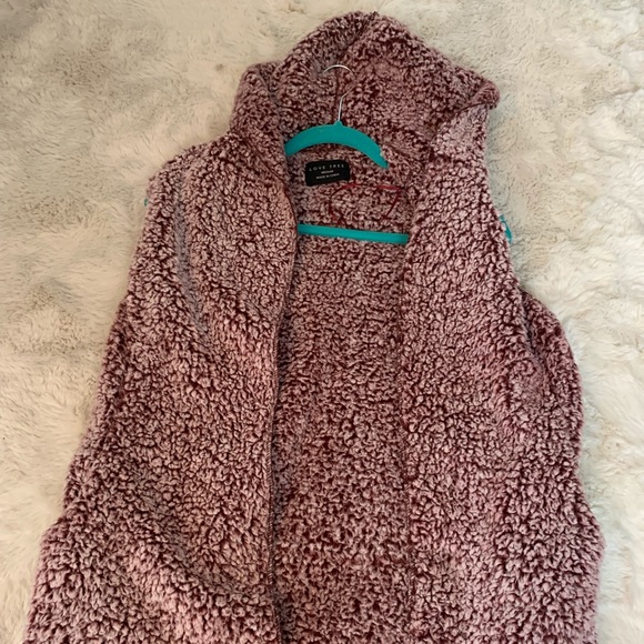 Sherpa Vest from LoveTree - Picture 5 of 7